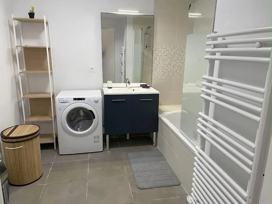 Apartment L'Appartement Bleu-T2-Annemasse